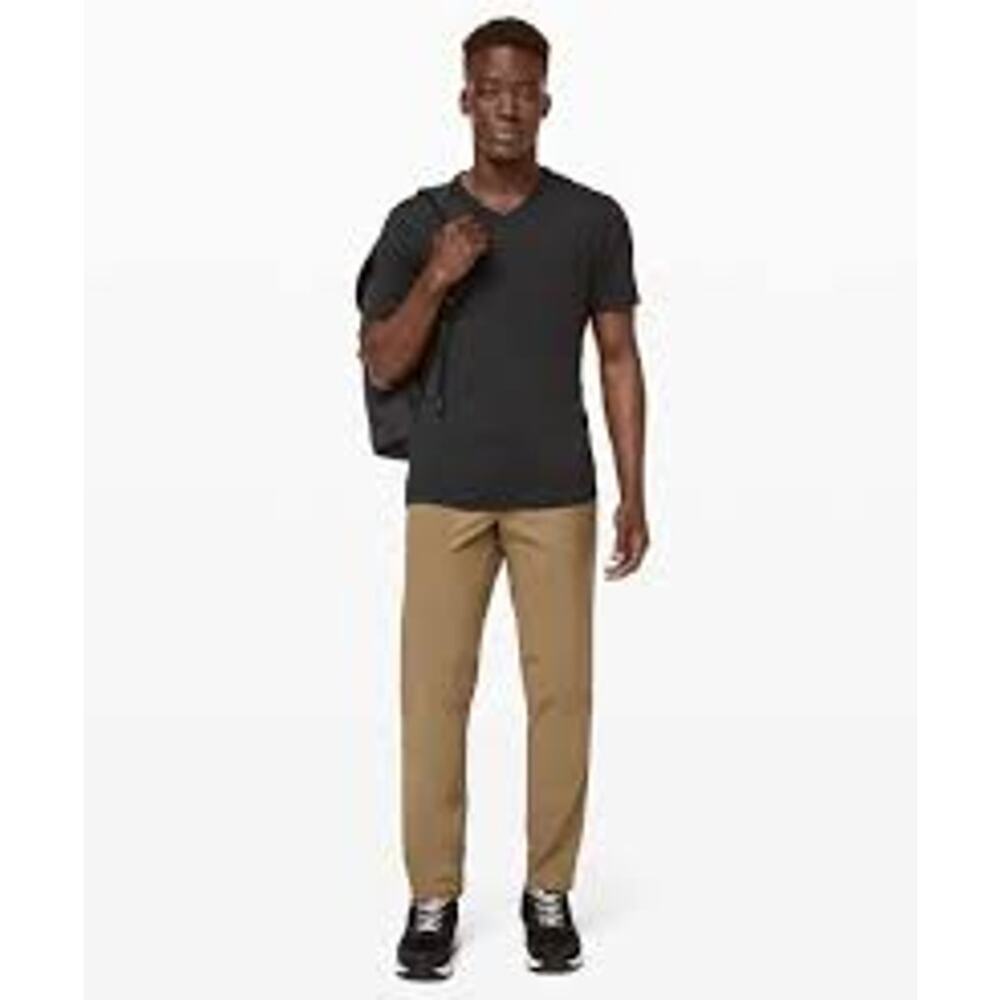 Lululemon Men's ACB Classic Fit‎ 5 Pocket Wrapstreme Pants Size 33 M5426S